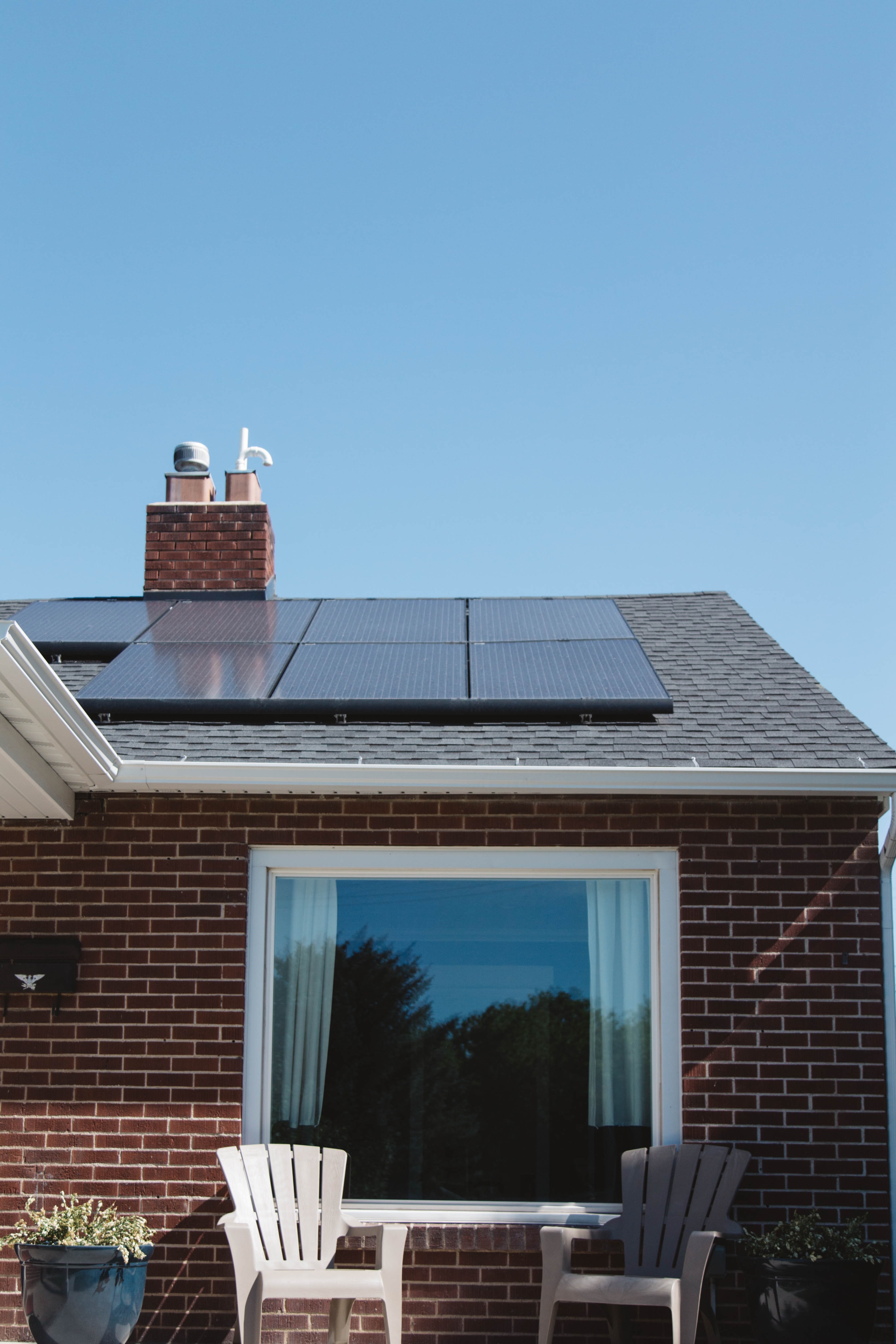 Foto van zonnepanelen op een dak